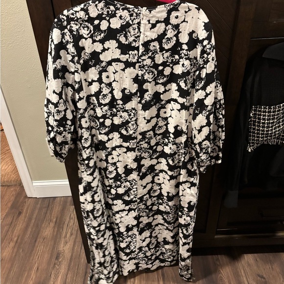 NWT Everlane black/white floral midi - size 10 - Picture 7 of 7
